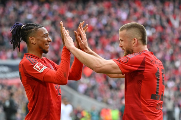 Bayern defeat Mainz, Leverkusen keep title race alive Bayern defeat Mainz, Leverkusen keep title race alive