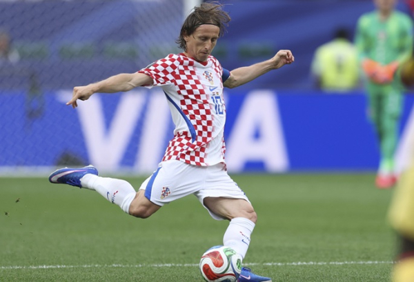 Modric signs new contract with AC Milan Modric signs new contract with AC Milan